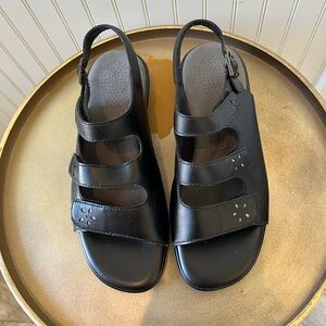 SAS WOMEN’S QUATRO SANDALS IN BLACK | SIZE: 7.5 WW | NEW IN BOX